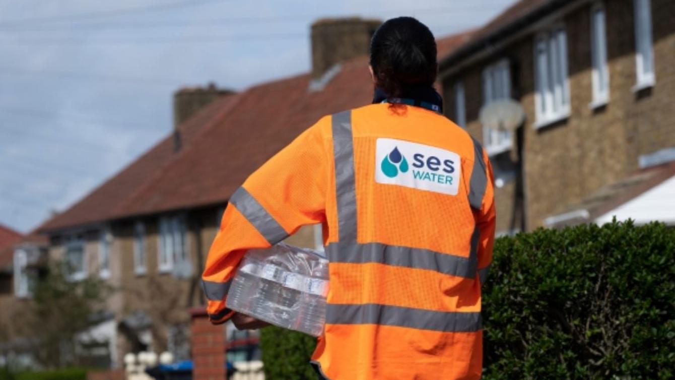 Bringing water to you if your supply is interrupted image